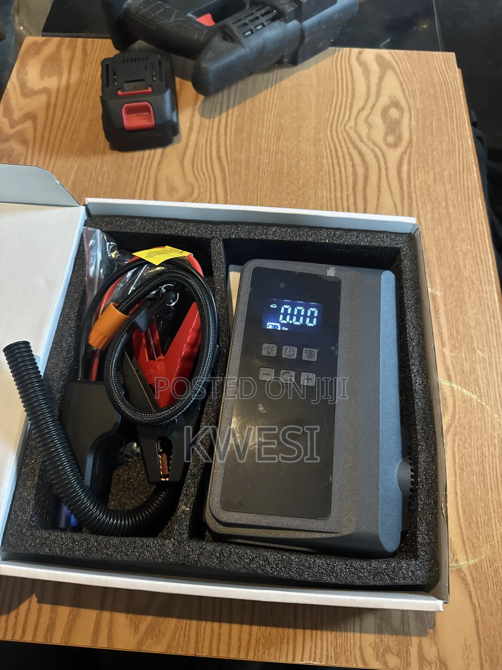 Chargeable Car Jumper/Powerbank/Tire Inflator