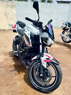 Kawasaki Z400 2022 White