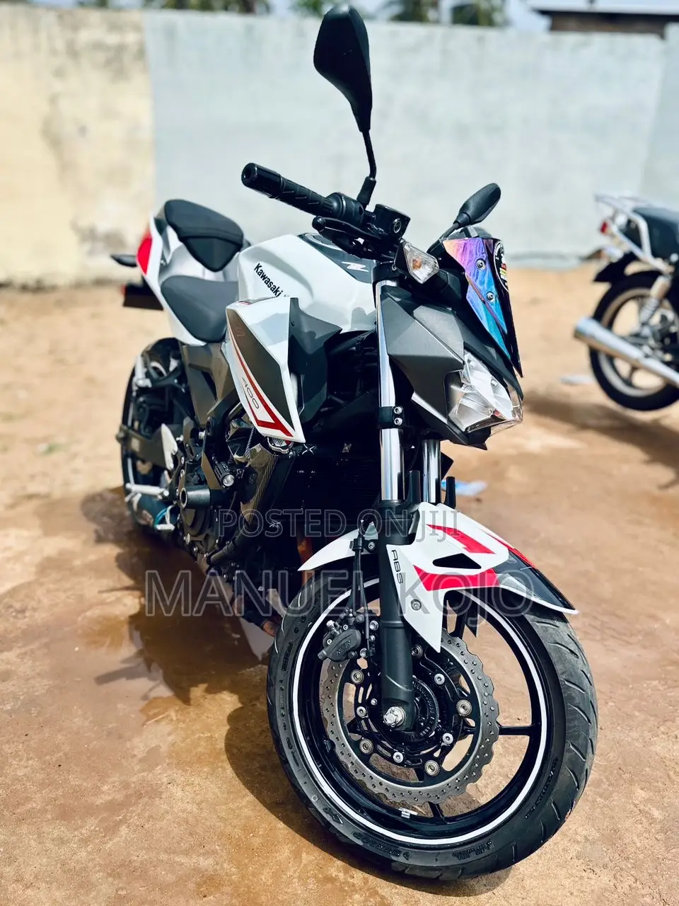 Kawasaki Z400 2022 White