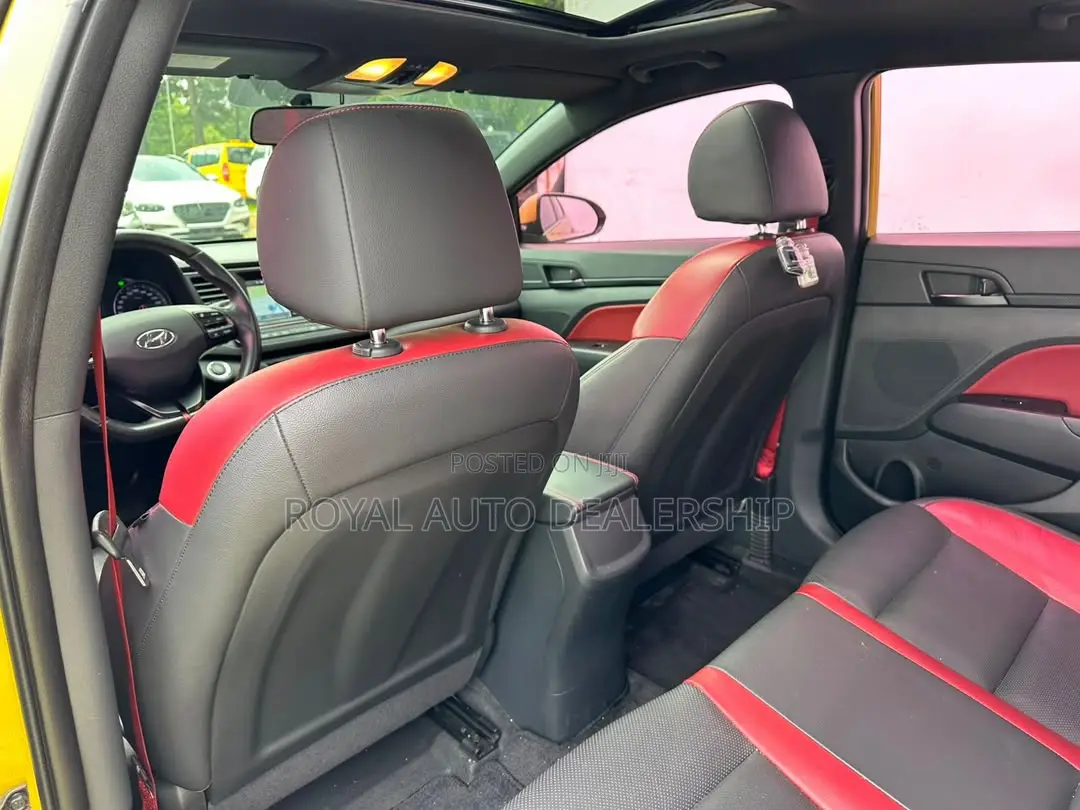 Hyundai Avante 2017 Green