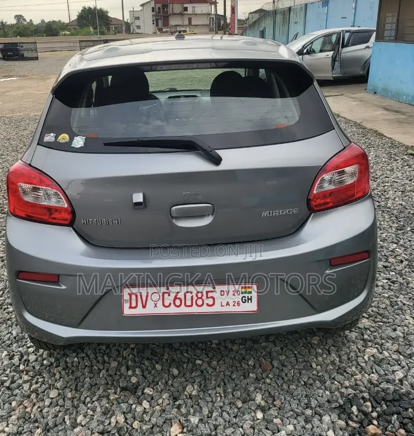 Mitsubishi Mirage LE 2019 Silver