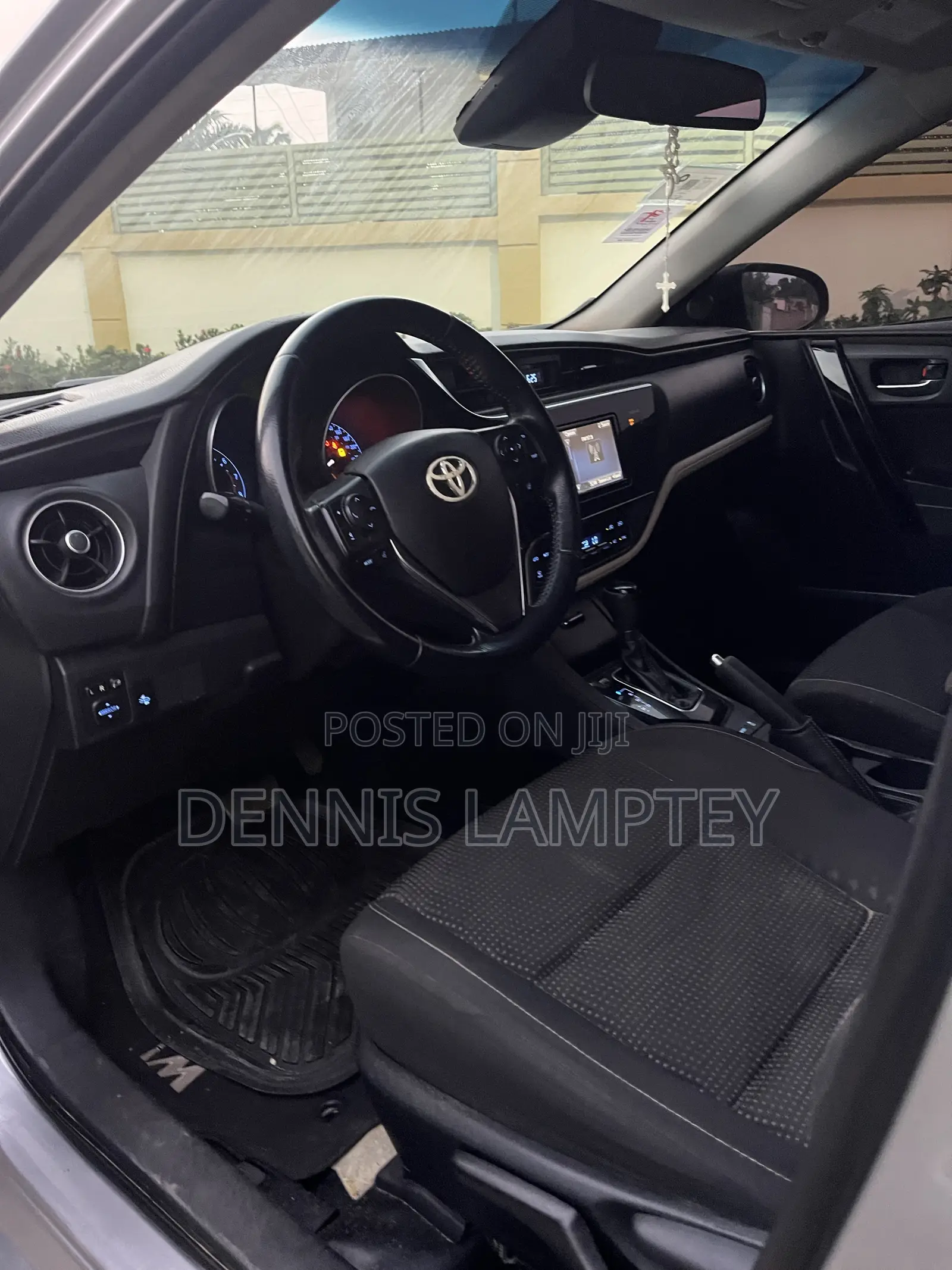 Toyota Corolla 2018 Silver