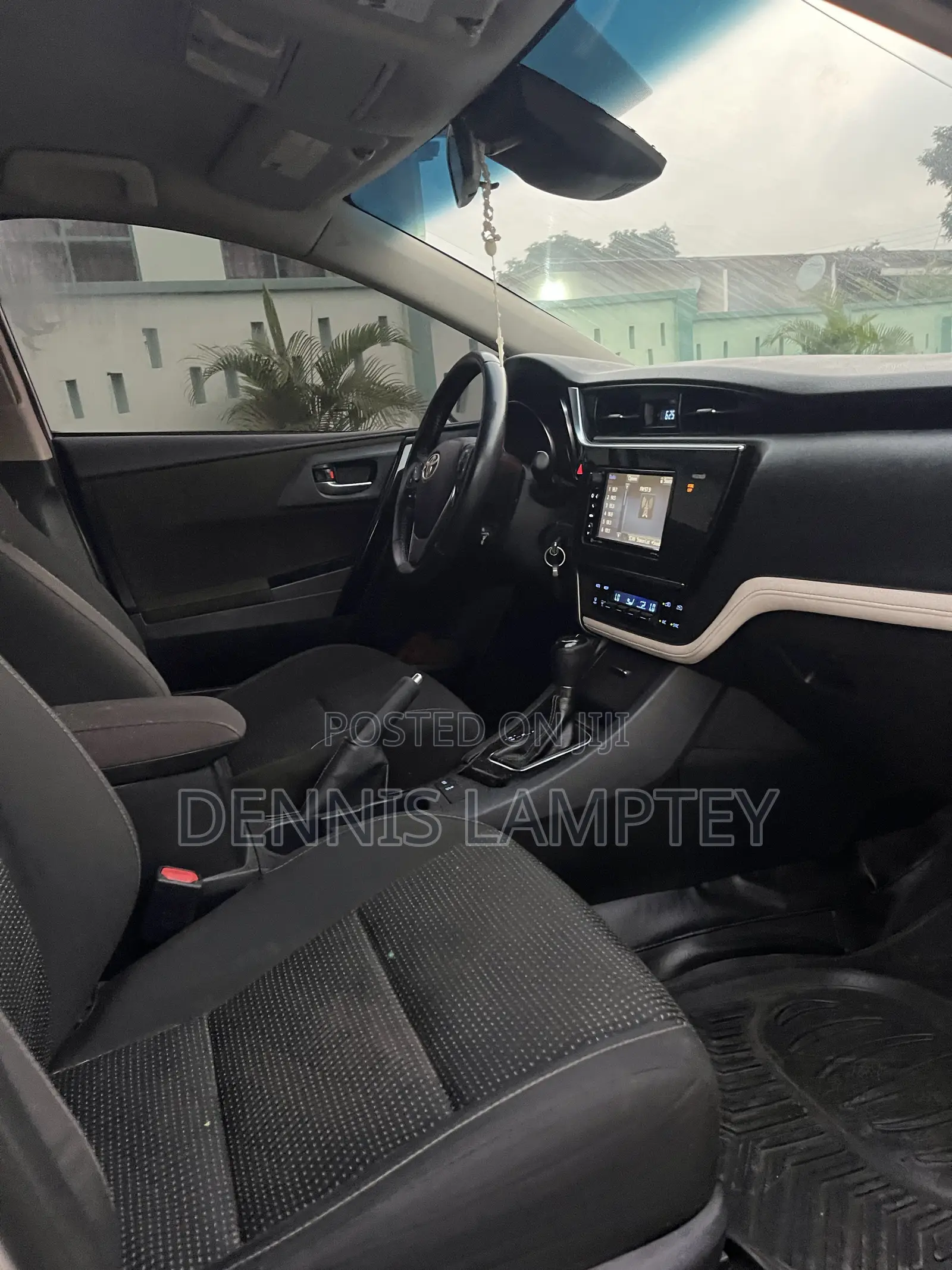 Toyota Corolla 2018 Silver