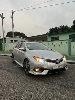 Toyota Corolla 2018 Silver