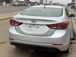 Hyundai Elantra 2015 Silver