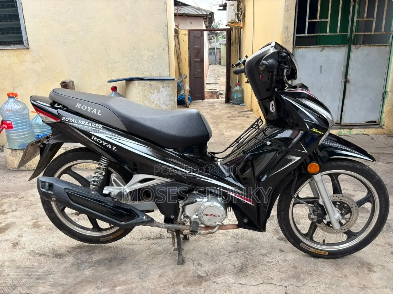New Royal Motorcycle 2025 Black