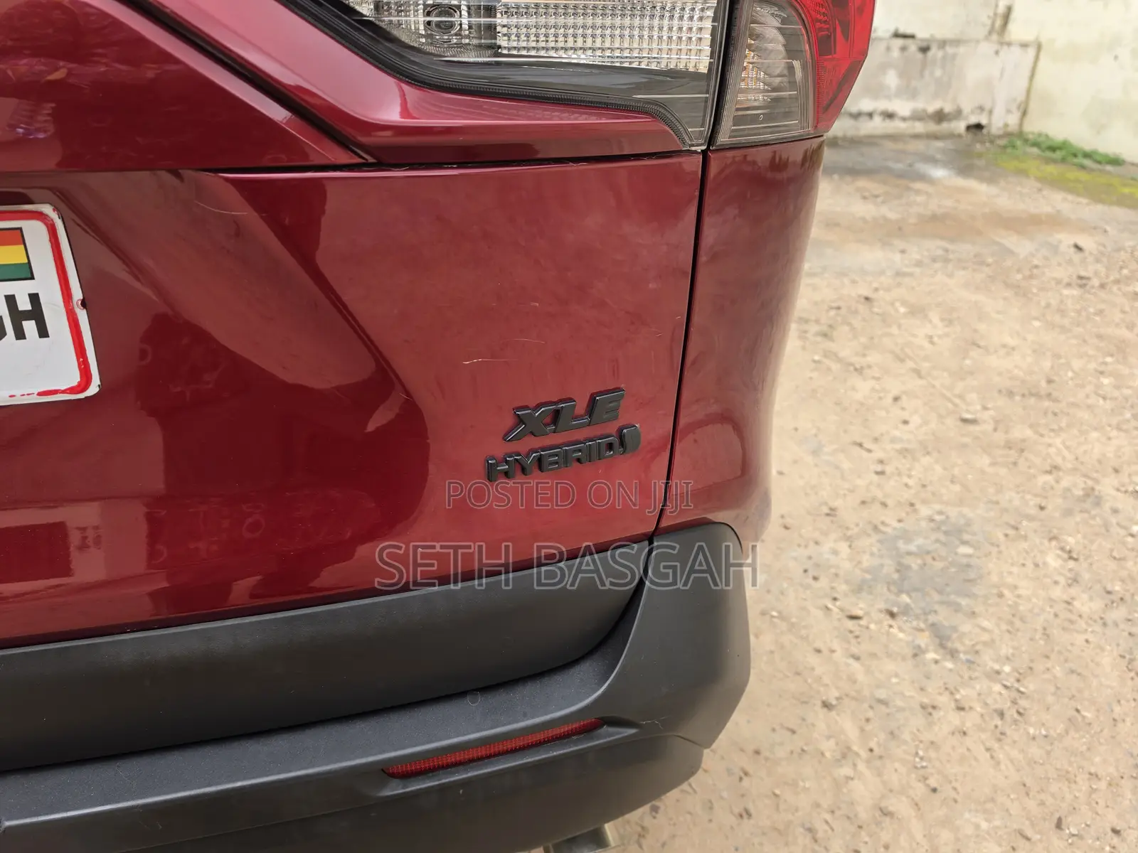 Toyota RAV4 XLE 2022 Maroon