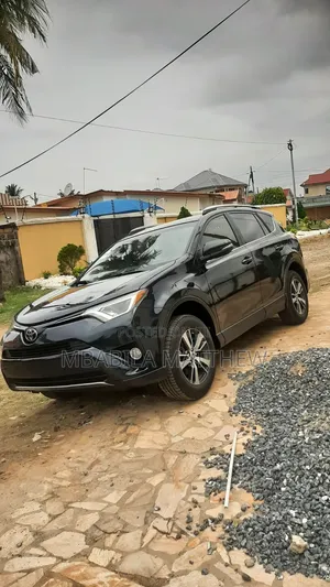 Toyota RAV4 2017 Black