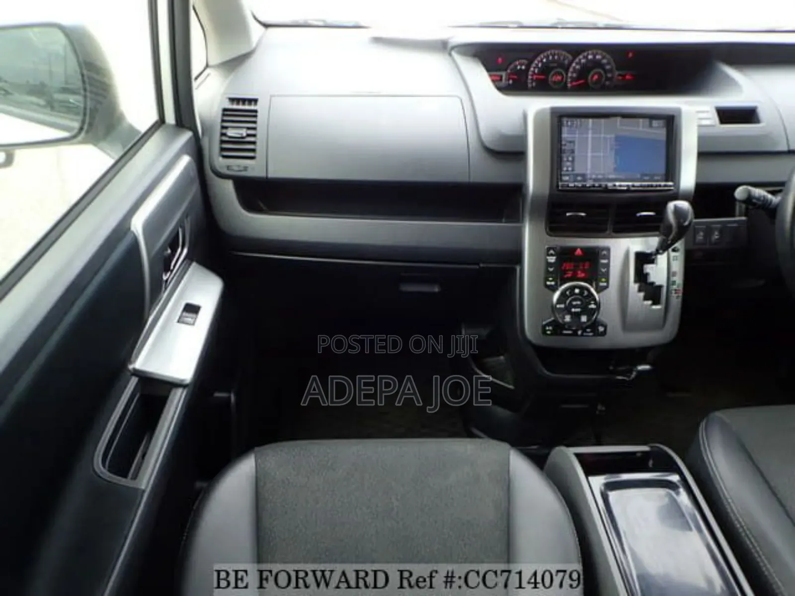 Toyota Voxy 2012 White