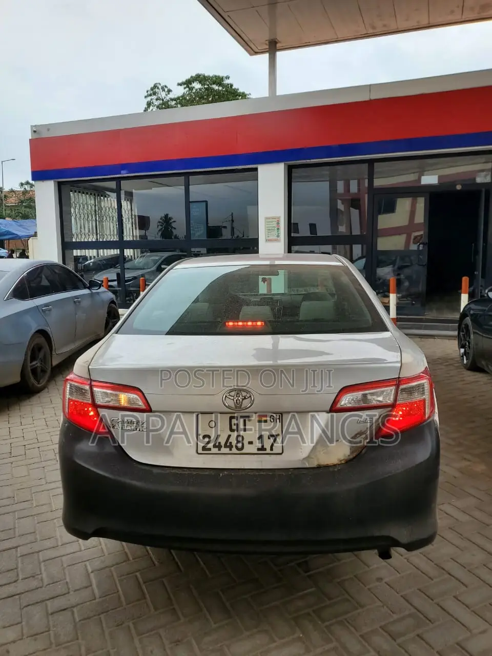 Toyota Camry LE 4dr Sedan (2.5L 4cyl 6A) 2012 Silver