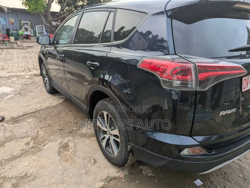 Toyota RAV4 2017 Black