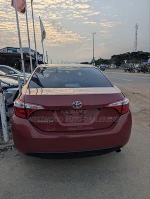 Toyota Corolla 2014 Red