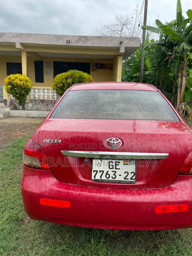 Toyota Belta 2010 Red