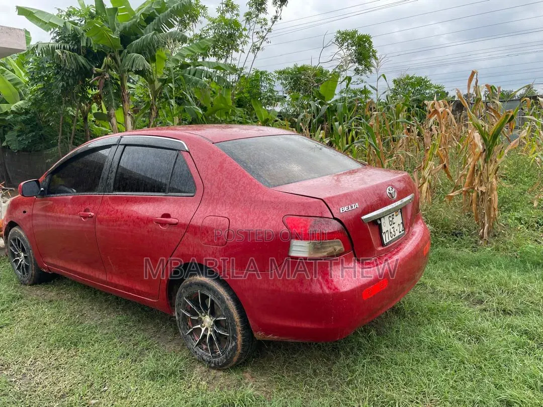Toyota Belta 2010 Red