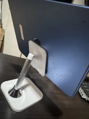 Premium iPad/iPhone Stand