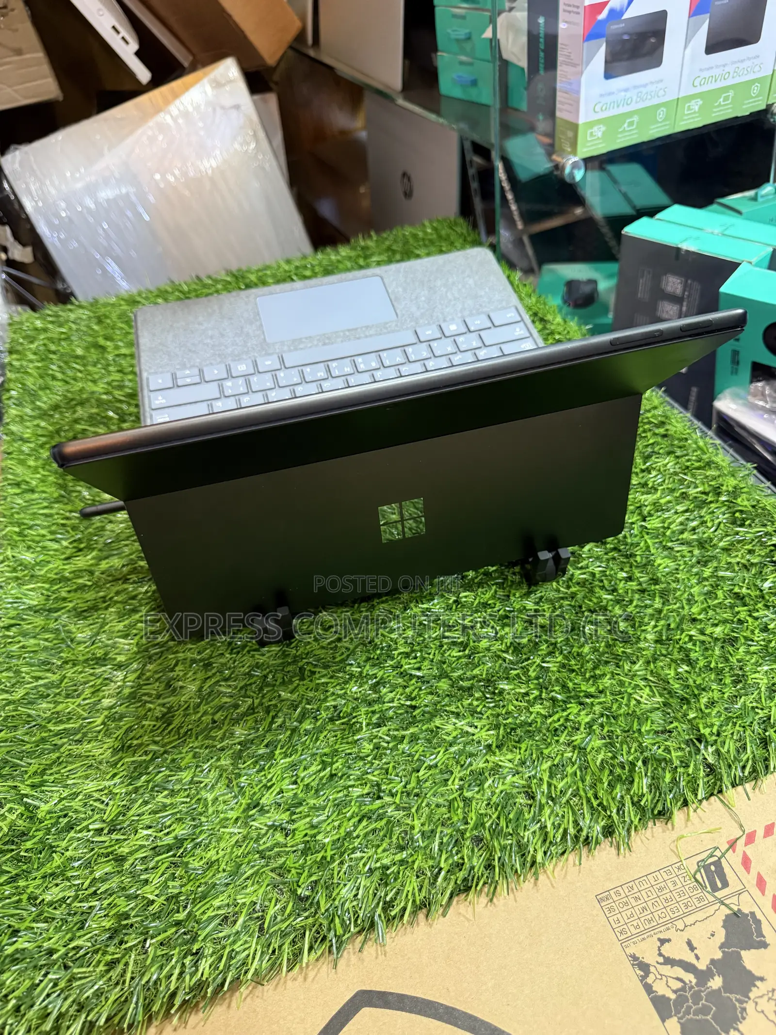 Laptop Microsoft Surface Pro 9 16GB Intel Core i7 SSD 1T