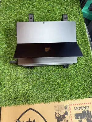Laptop Microsoft Surface Pro 9 16GB Intel Core i7 SSD 1T