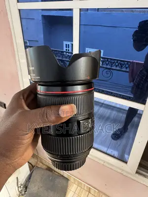 Canon 24-105mm F4. Mark Ii
