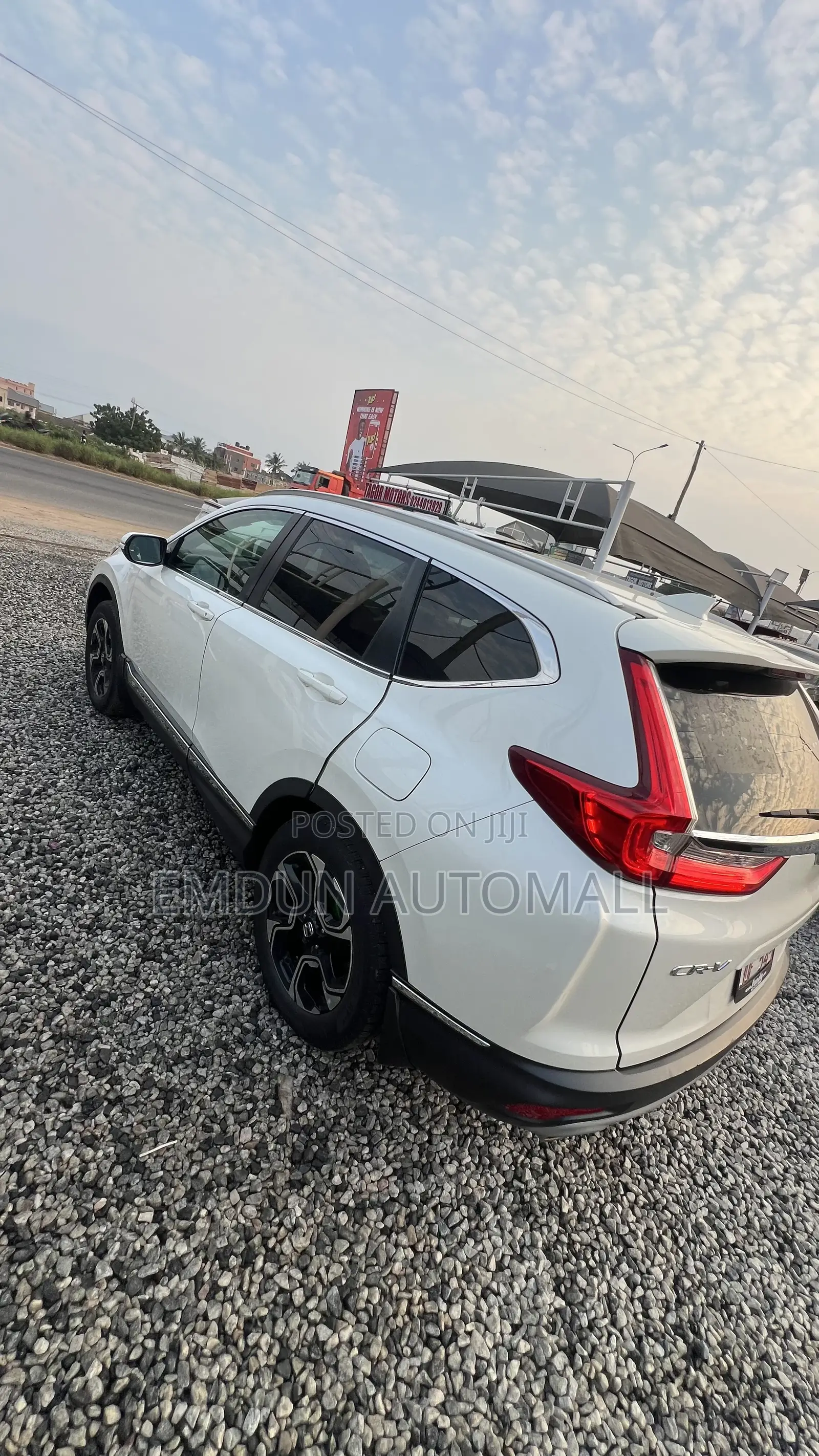 Honda CR-V Touring 4dr SUV AWD (1.5L 4cyl CVT) 2017 White