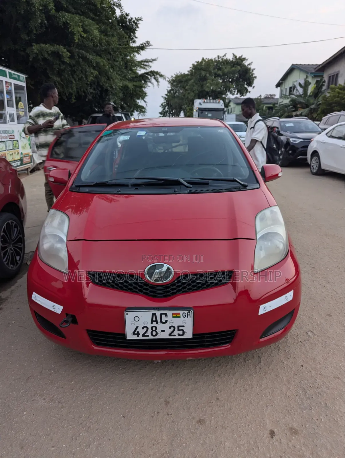 Toyota Vitz 1.5 FWD 5dr 2010 Red