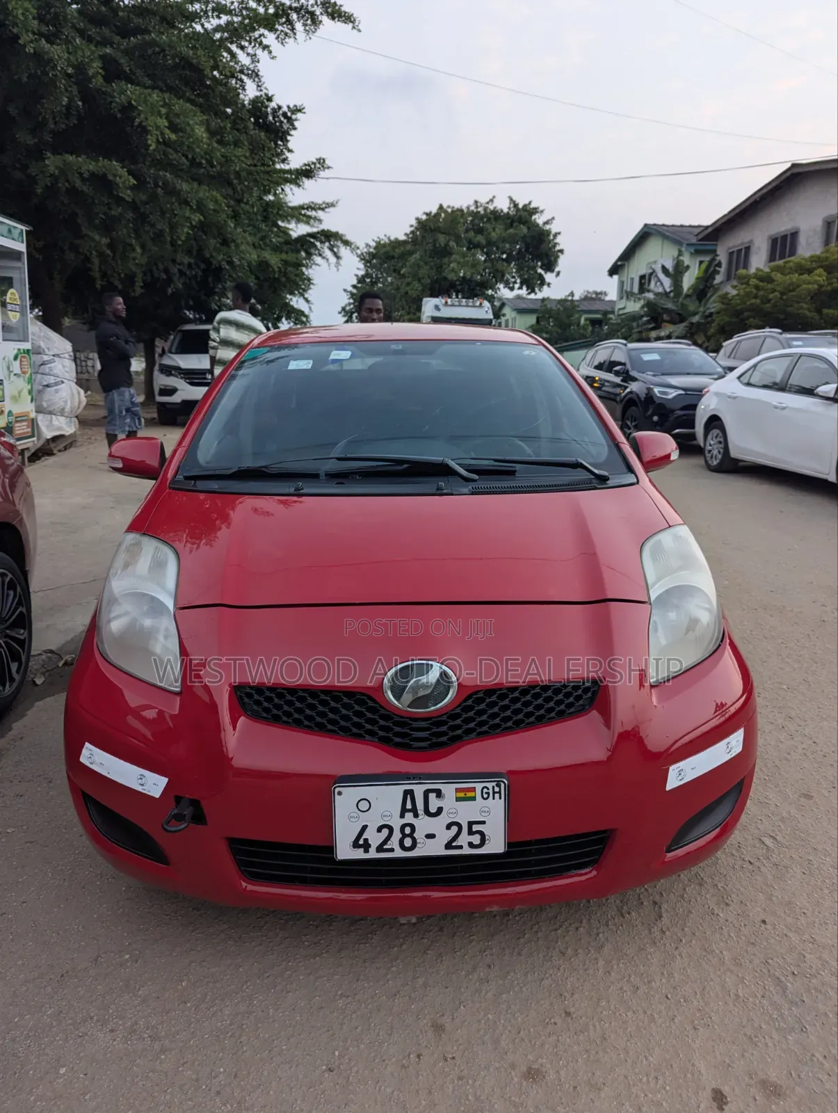 Toyota Vitz 1.5 FWD 5dr 2010 Red