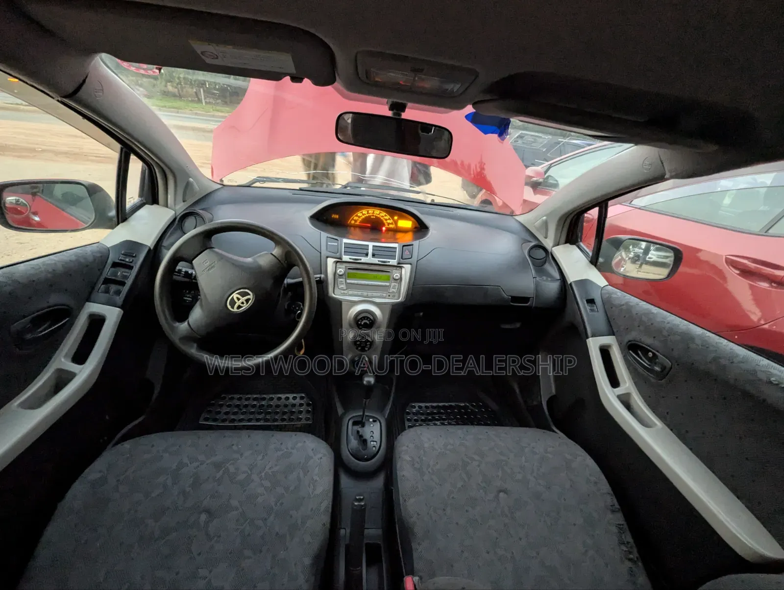 Toyota Vitz 1.5 FWD 5dr 2010 Red