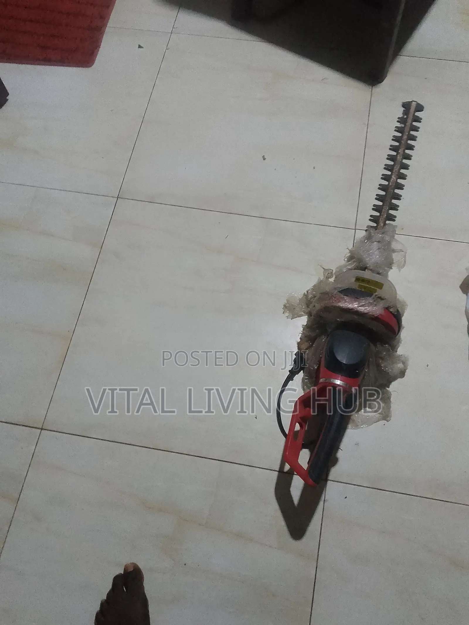 Brand New Electric Hedge Trimmer