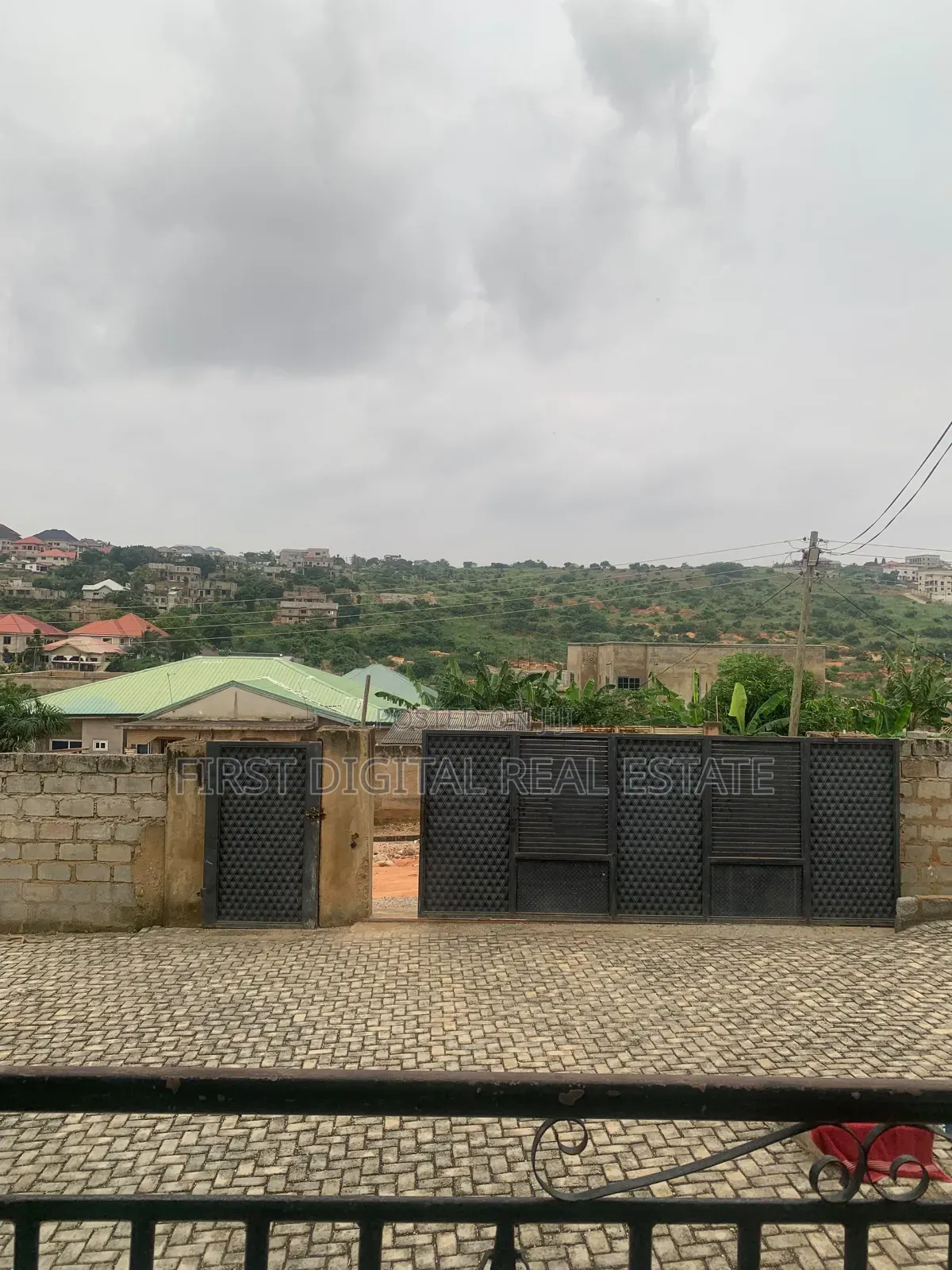 5 Bedroom Self Compound Duplex for Rent at Redtop