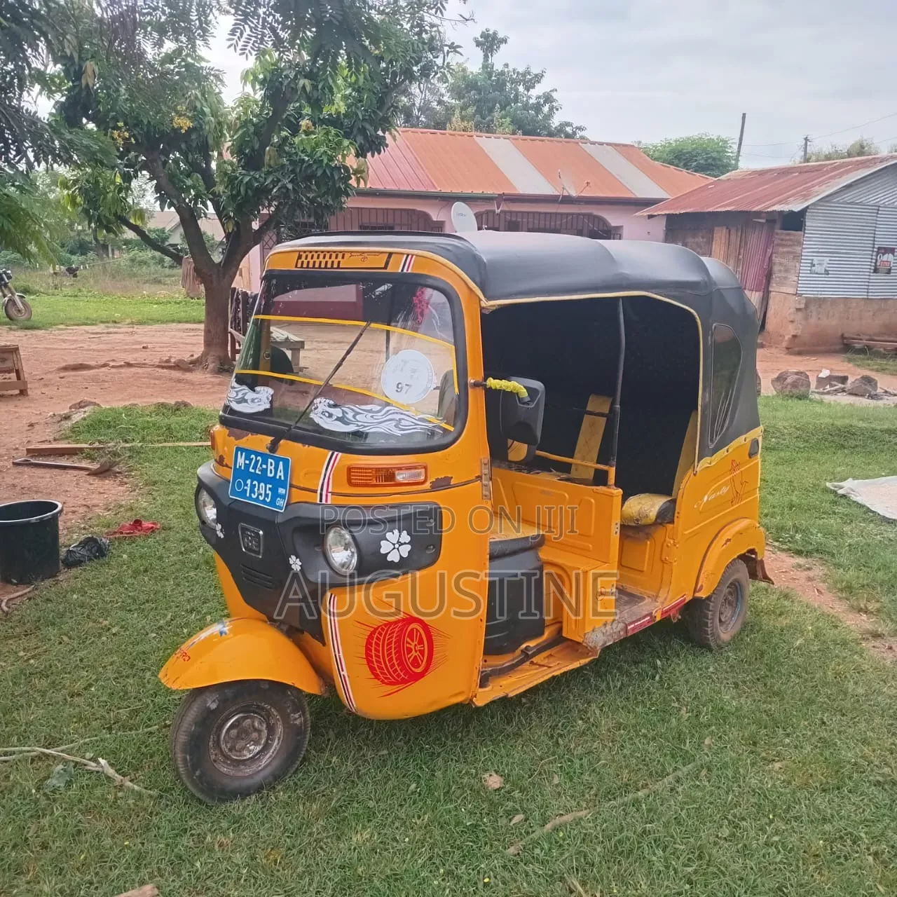 Bajaj Avenger 150 Street 2022 Yellow