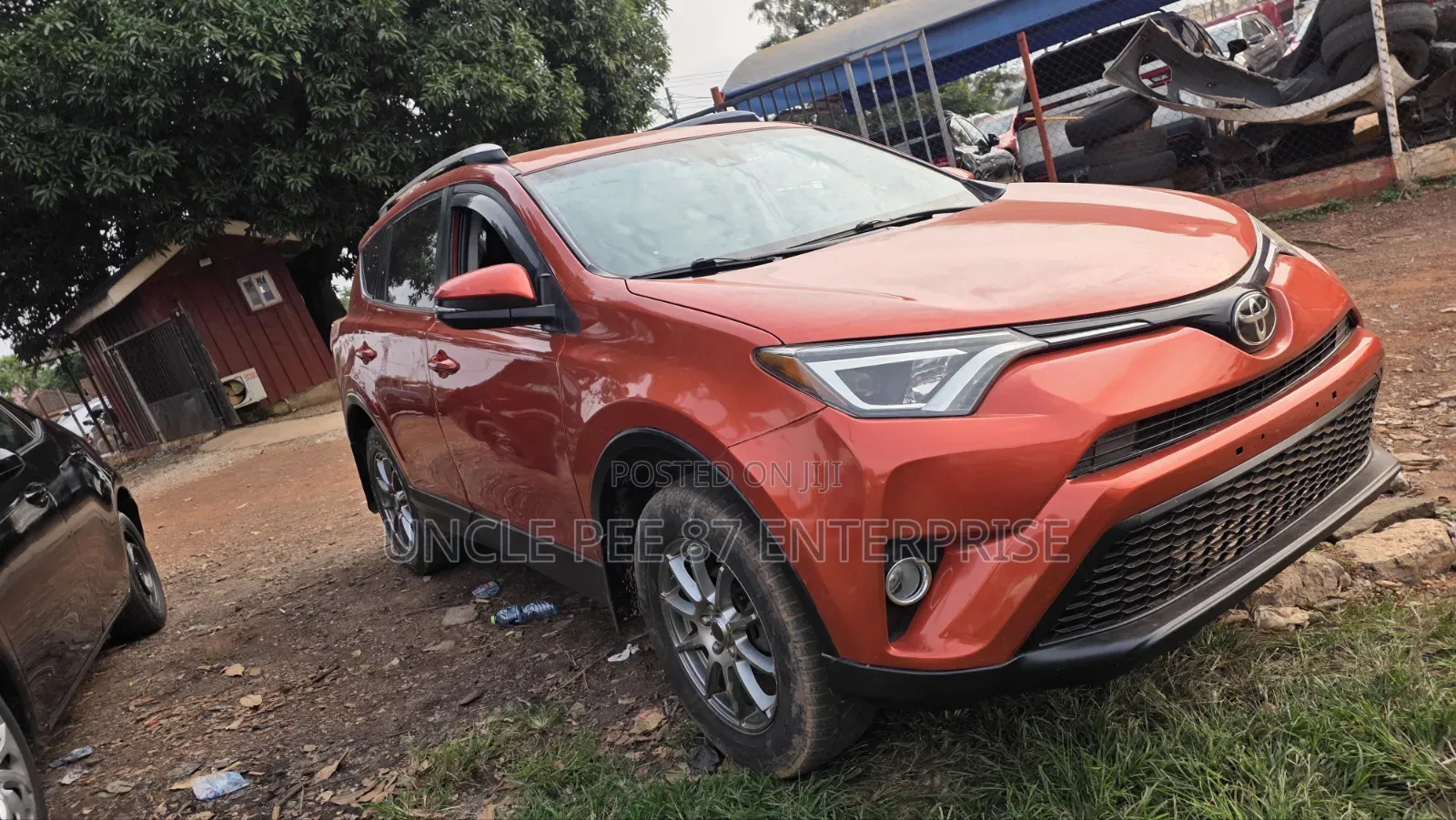 Toyota RAV4 2018 Gold