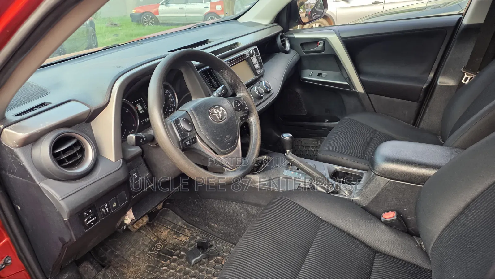 Toyota RAV4 2018 Gold
