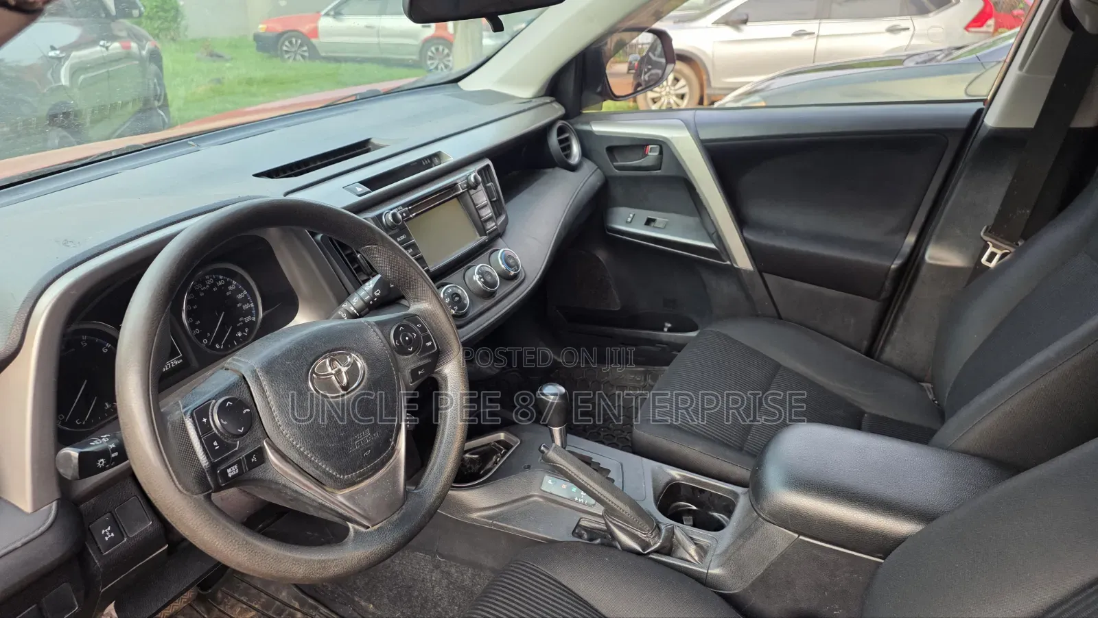 Toyota RAV4 2018 Gold