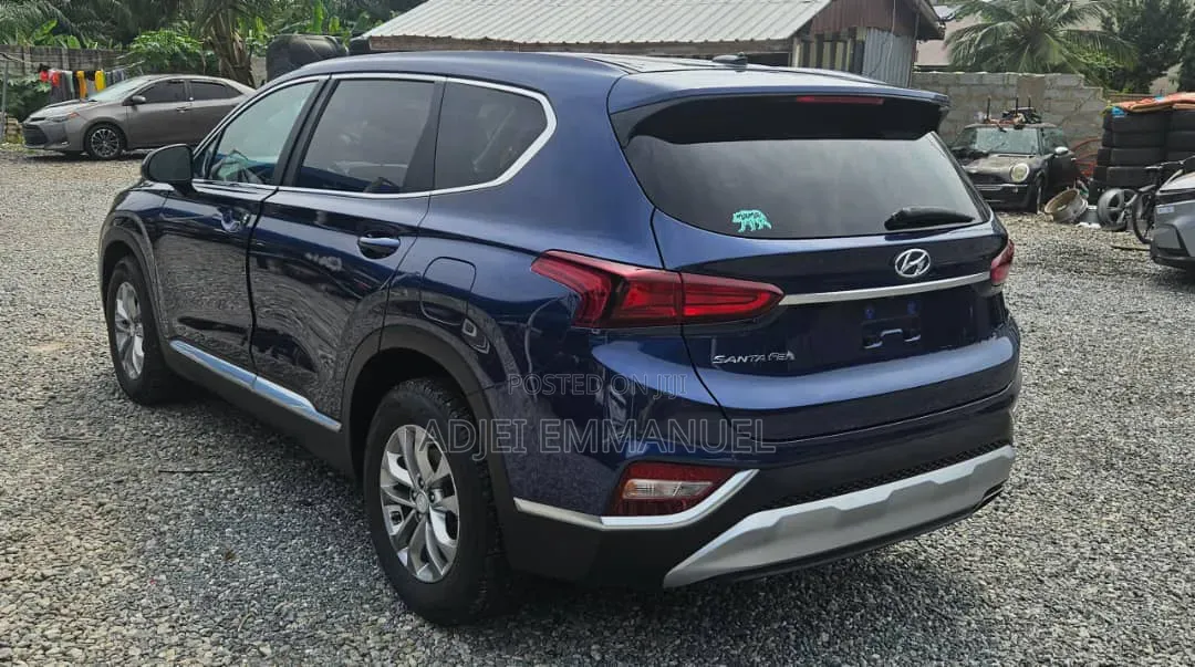 Hyundai Santa Fe 2019 Blue