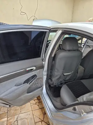 Honda Civic 1.8i VTEC 2009 Silver
