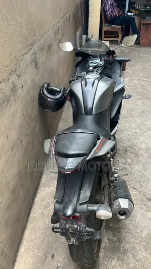 Yamaha YZF-R 2020 Black