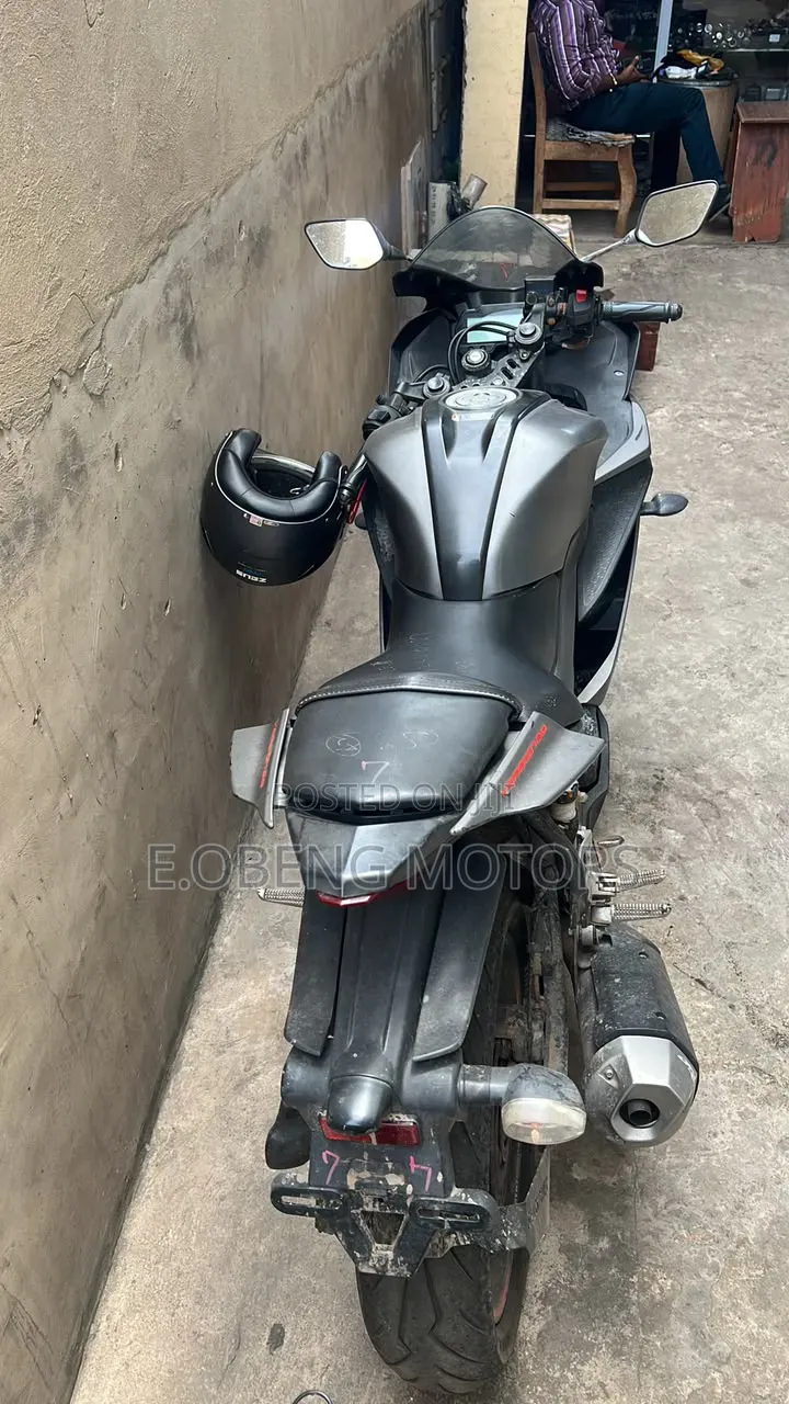 Yamaha YZF-R 2020 Black