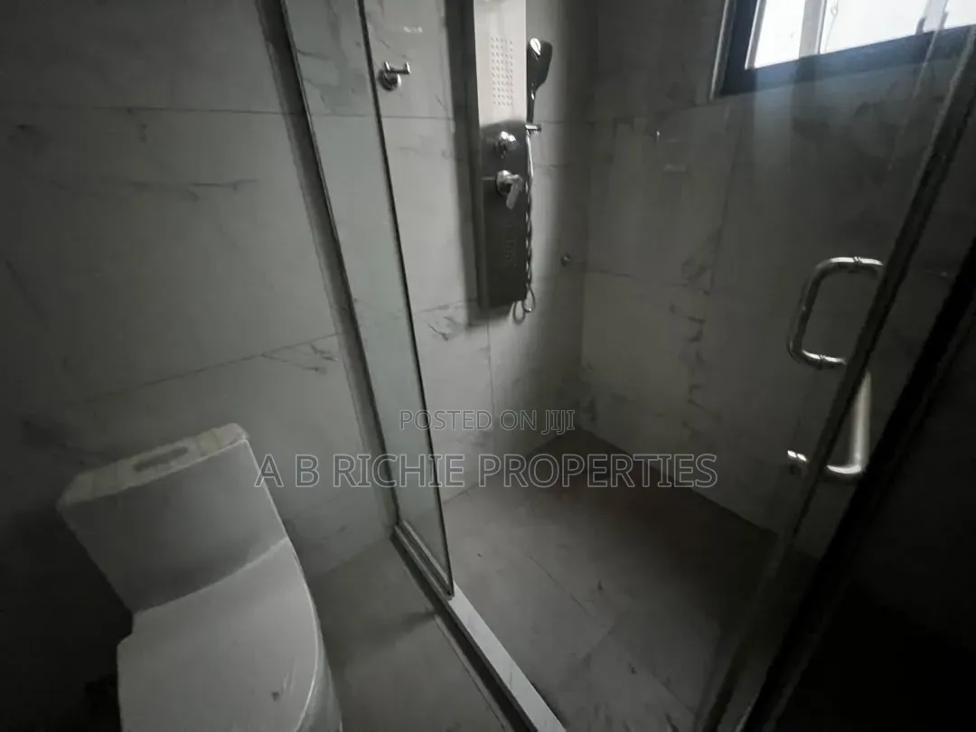 4bdrm House in Ab Richie Properties, A&C Mall Area for rent