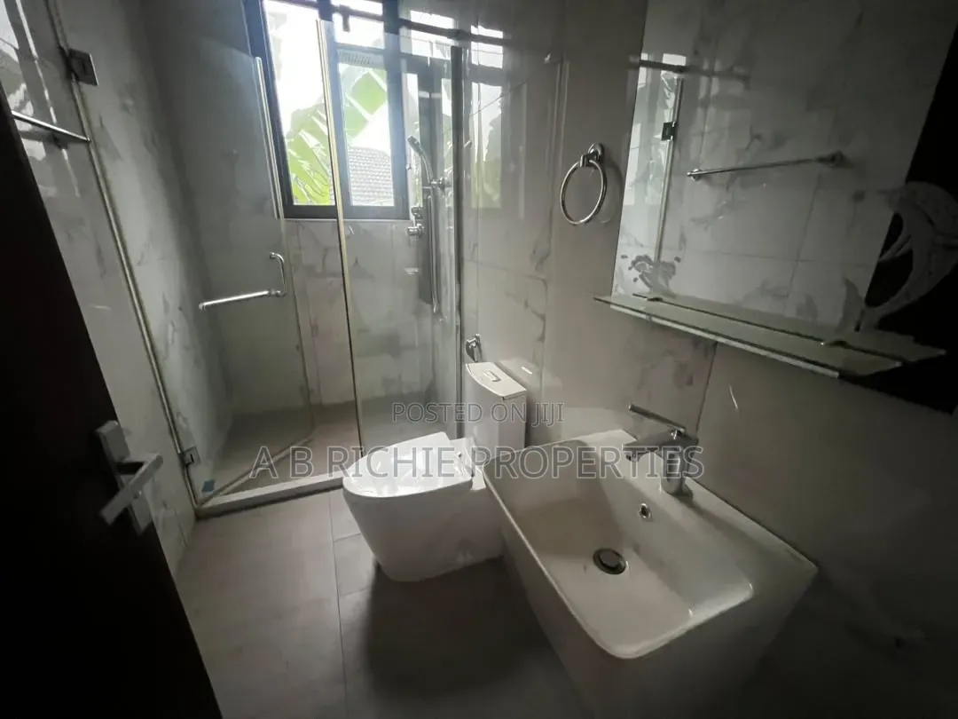 4bdrm House in Ab Richie Properties, A&C Mall Area for rent