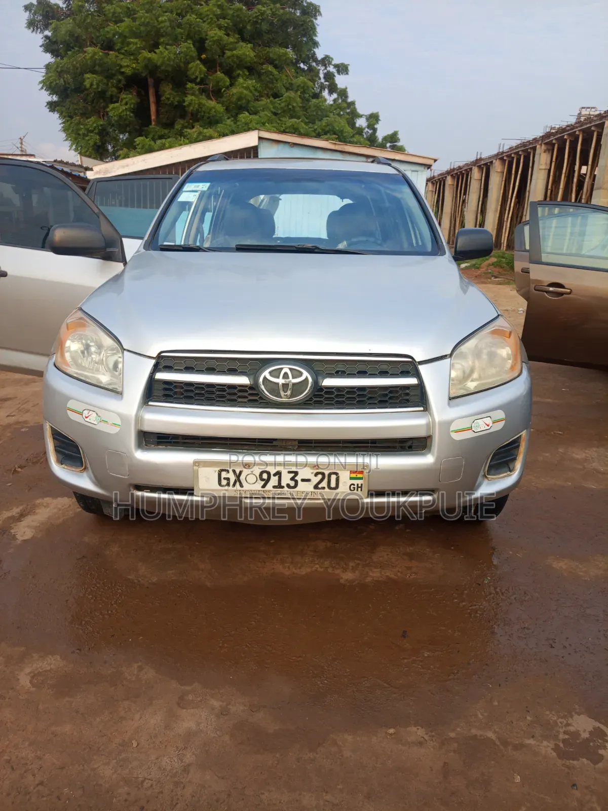 Toyota RAV4 2010 Silver