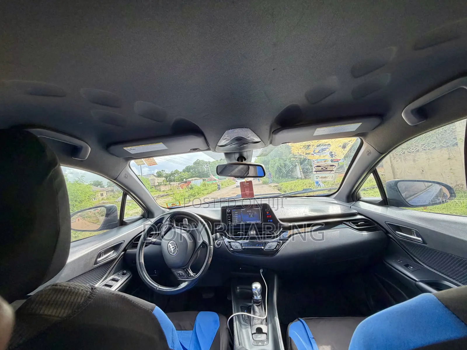 Toyota C-HR 2018 Blue