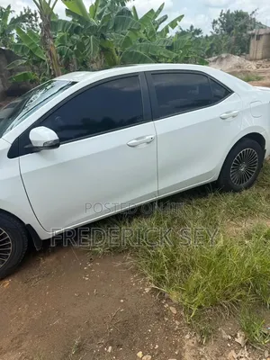 Toyota Corolla S 4dr Sedan (1.8L 4cyl CVT) 2016 White