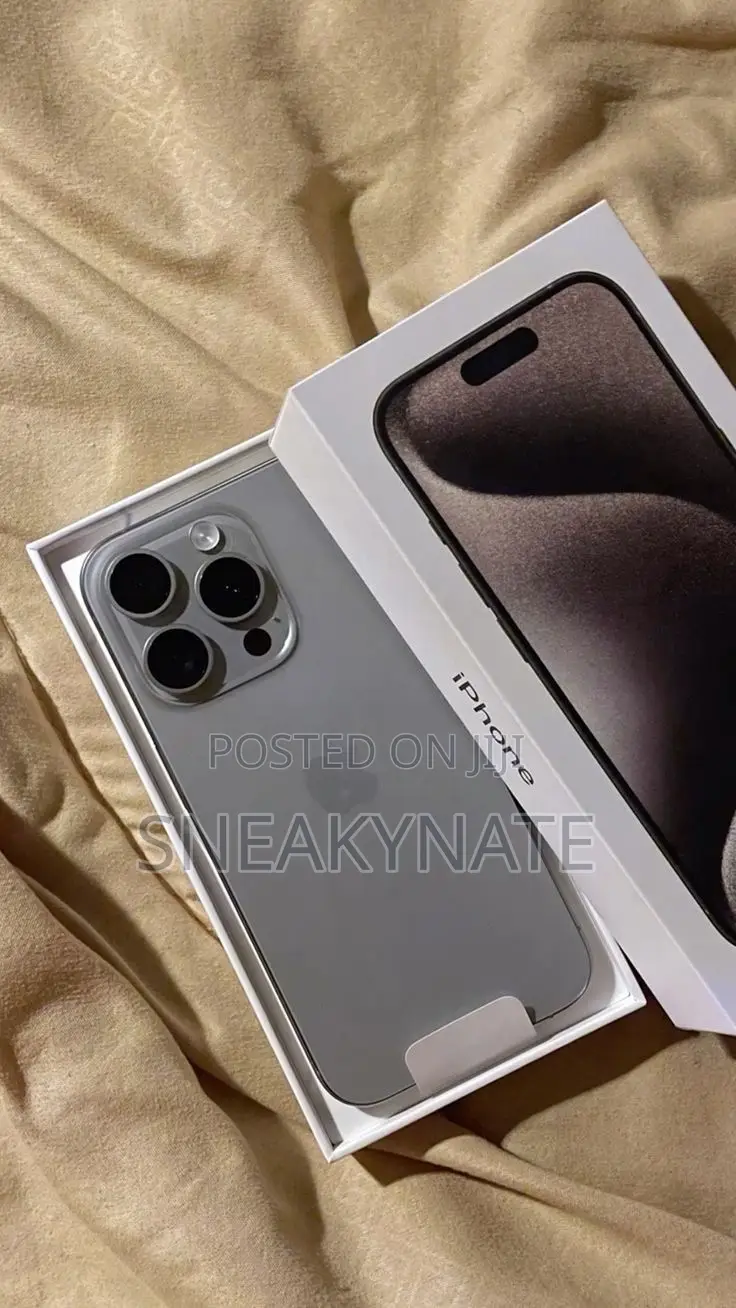 Apple iPhone 15 Pro Max 256 GB Silver