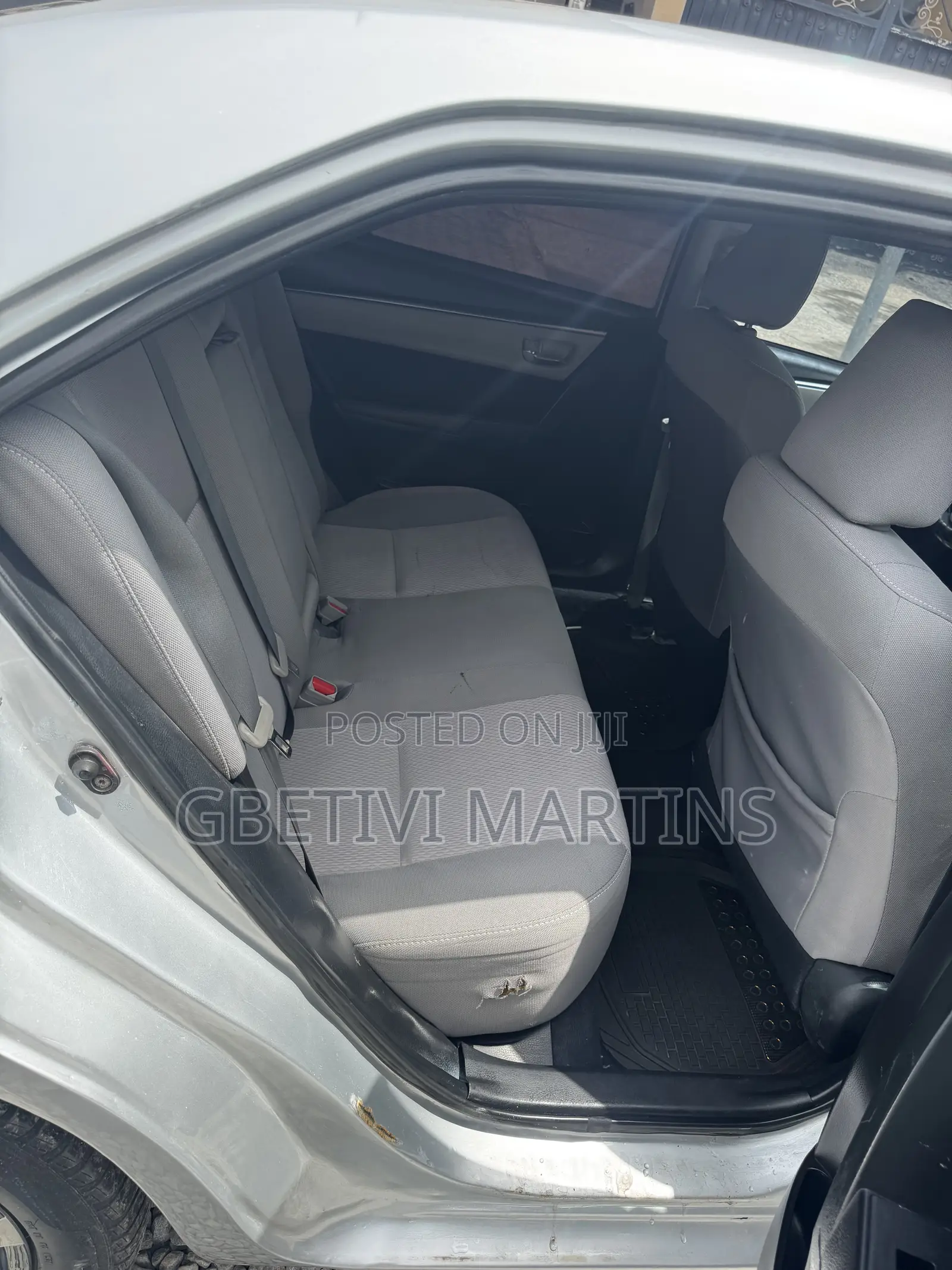 Toyota Corolla 2015 Silver