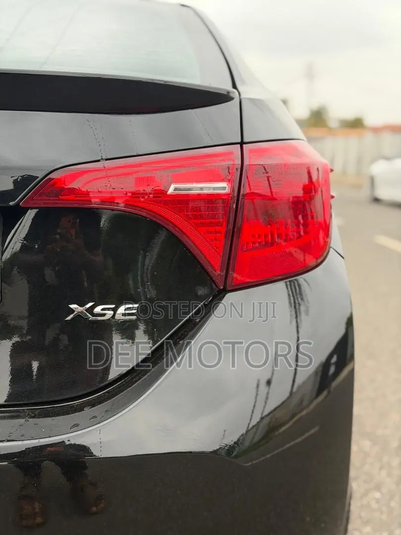 Toyota Corolla 2019 Black