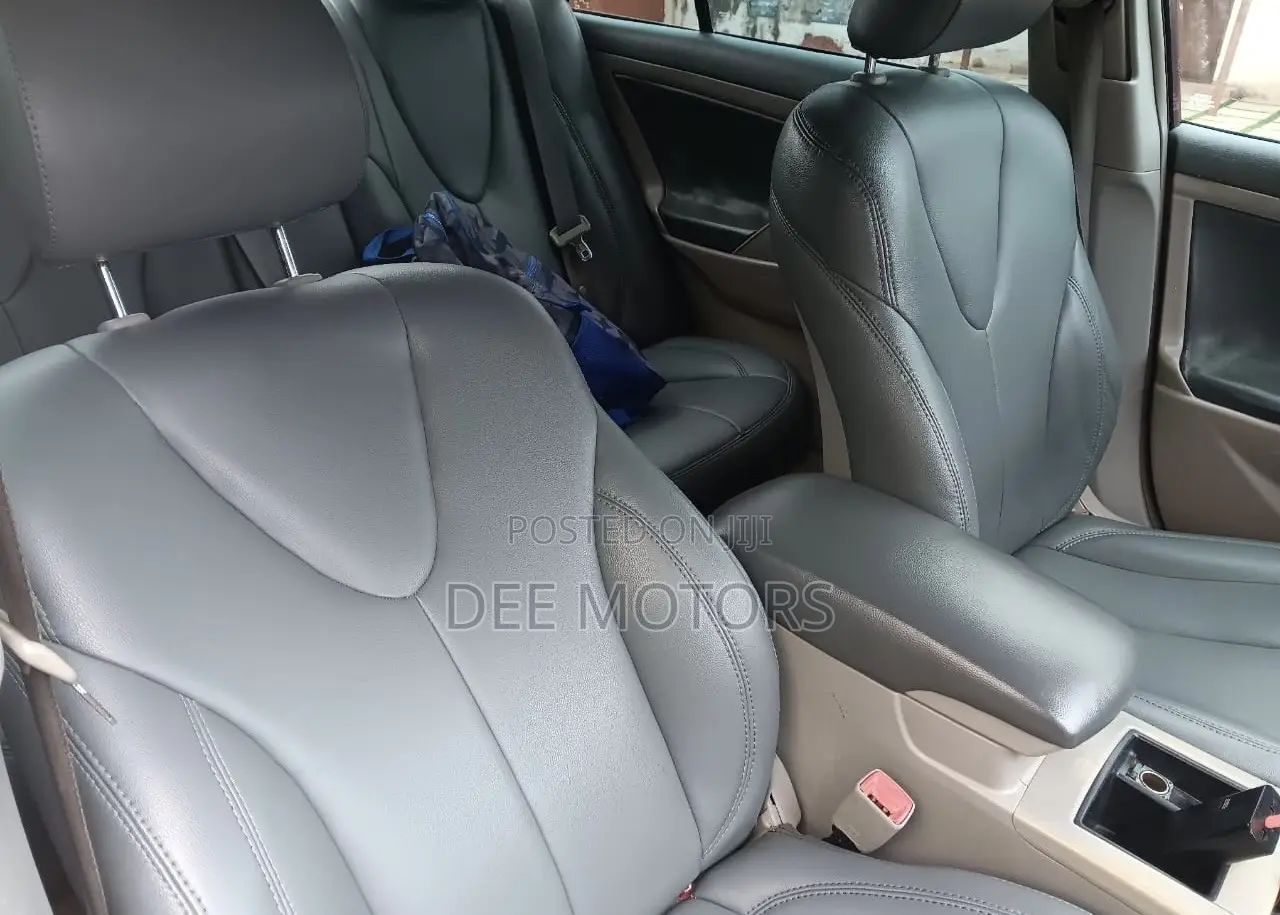 Toyota Camry 2008 Red