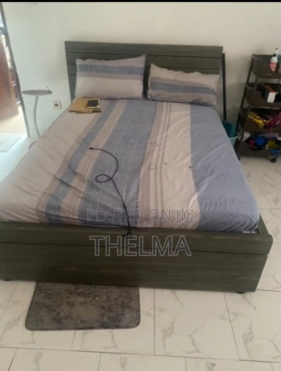 Double Bed Frame With Bed and 2 Pillows