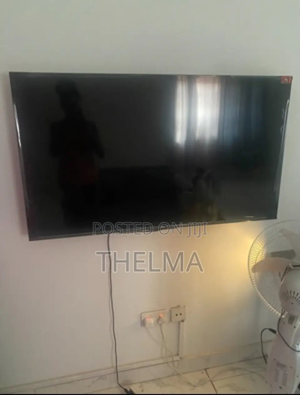Urgent Sale! TCL Smart 55inch TV With Free TV Guard