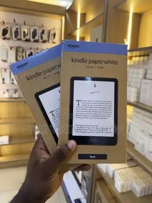 New Amazon Kindle 8 GB Black