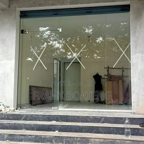 Tempered Glass Doorr Installation
