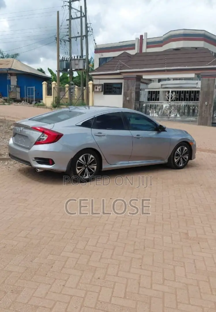 Honda Civic EX-L Sedan 2018 Silver